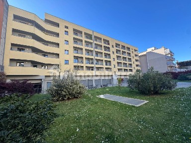 Milano, Pasteur, Via Termopili, 8
