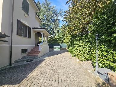 Casalgrande, Via San Lorenzo