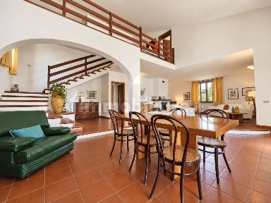 Villa unifamiliare, ottimo stato, 266 m², Centro, Novellara