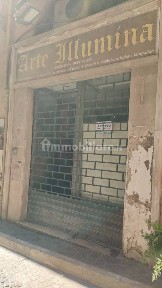 Locale commerciale in Affitto