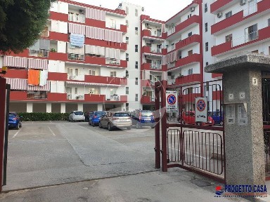 Trilocale via Corrado Salvemini 3G, Molfetta