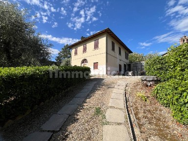 Terratetto unifamiliare via G. Dorso, Centro, Castelfiorentino