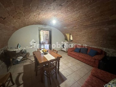 Cerreto Guidi, Via Francesca Nord, 48b