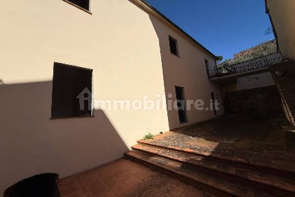 Terratetto unifamiliare via Edmondo de Amicis, Centro, Certaldo