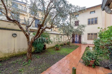 Terratetto unifamiliare via Garibaldi, Sesto Città, Sesto Fiorentino