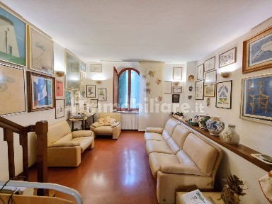 Terratetto unifamiliare 135 m², buono stato, Centro, Montespertoli