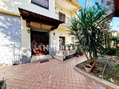Firenze, Brozzi, Via di Brozzi, 50145