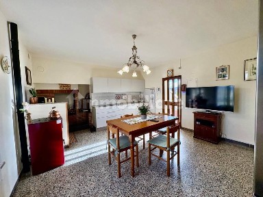 Terratetto unifamiliare 250 m², buono stato, Centro, Castelfiorentino