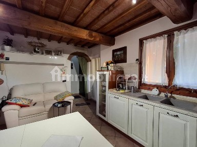 Terratetto unifamiliare 90 m², buono stato, Centro, Fucecchio