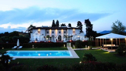 Terratetto unifamiliare 1078 m², ottimo stato, Signa