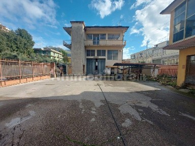 Capannone all'asta corso Appio Claudio, 04020 Itri Italia, Itri