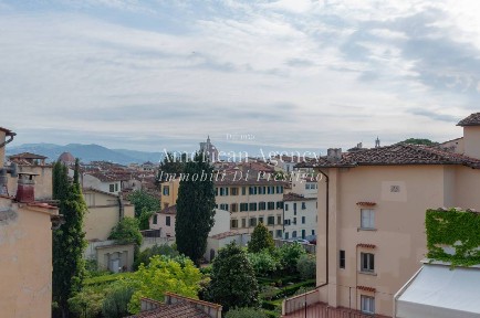 Firenze, San Frediano, Piazza del Carmine