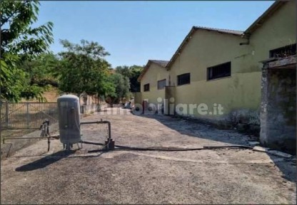 Capannone all'asta via Madonna Delle Grazie, Priverno