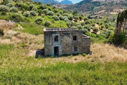 Rustico, da ristrutturare, 81 m², Lascari
