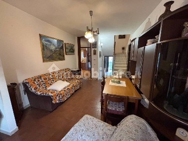 Villa bifamiliare via San Pietro, Centro, Adria