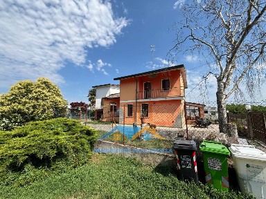 Villa bifamiliare via Roma, Corbola