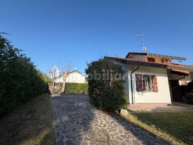Villa bifamiliare via Terza Est 5A, Isola Albarella, Rosolina