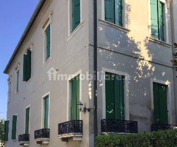Villa unifamiliare, buono stato, 480 m², Bottrighe, Adria