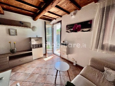 Appartamento in villa via Stradazza, Stienta