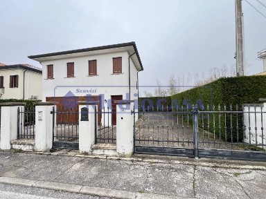 Villa unifamiliare viale Eridania, Lama Pezzoli, Ceregnano