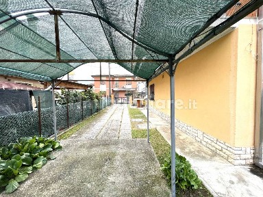 Villa unifamiliare via Riccardo Malfatti, Centro, Adria