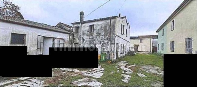 Villa all'asta via Chiesa 28, Adria