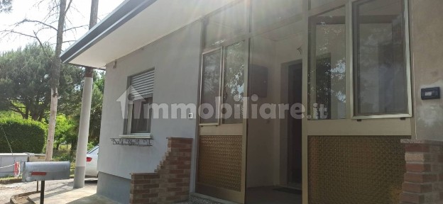 Villa bifamiliare via Bassafonda, Rosolina