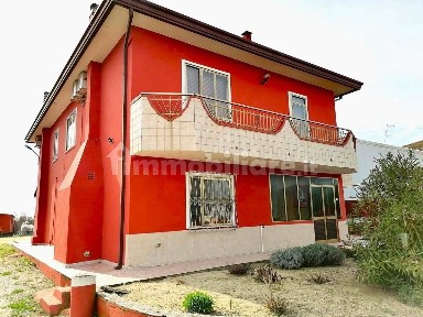 Rosolina, Via Bassafonda