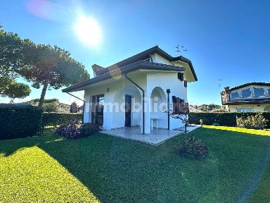 Rosolina, Via Nona Est