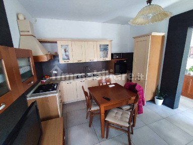 Villa bifamiliare, buono stato, 71 m², Centro, Porto Viro