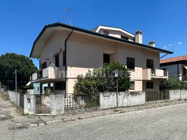 Villa unifamiliare via Monte Grappa 17, Tassina, Rovigo