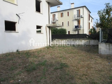 Villa bifamiliare via Cesare Battisti 47, Centro, Porto Viro