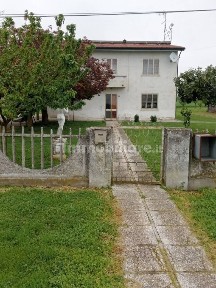 Villa unifamiliare via Roma, Centro, Frassinelle Polesine
