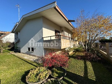 Villa unifamiliare via Lamperthaim 6, Centro, Adria