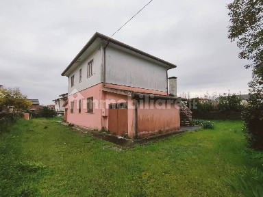 Villa plurifamiliare via Ignazio Zanini, Centro, Rosolina