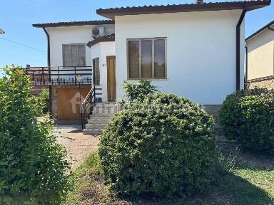 Villa unifamiliare via Provinciale Ovest 31, Centro, Arquà Polesine