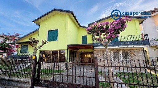 Villa unifamiliare via Cristoforo Colombo, Centro, Polesella