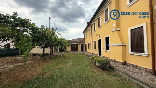 Villa unifamiliare via San Francesco d'Assisi, Lama Pezzoli, Ceregnano