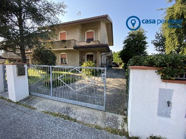 Villa bifamiliare Donzella, via Pertini, Donzella, Porto Tolle