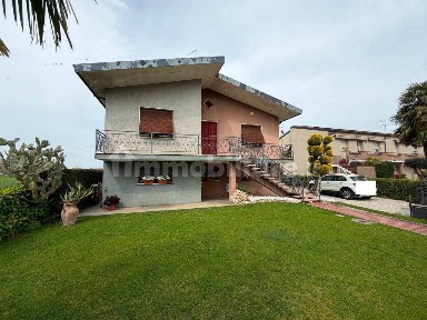 Villa unifamiliare, ottimo stato, 138 m², Centro, Fiesso Umbertiano