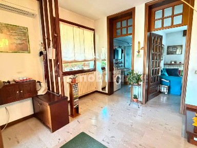 Villa bifamiliare via della Repubblica, Centro, Villadose