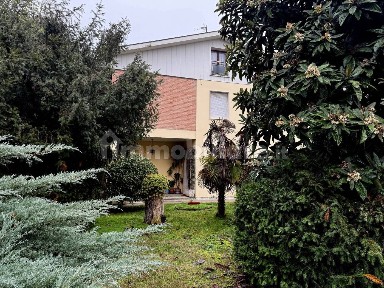 Villa unifamiliare, buono stato, 305 m², Santa Maria Maddalena, Occhiobello