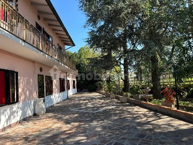 Villa unifamiliare, buono stato, 430 m², Rovigo Est, Rovigo