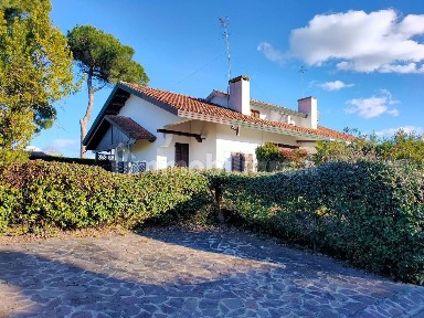 Villa bifamiliare, ottimo stato, 160 m², Isola Albarella, Rosolina
