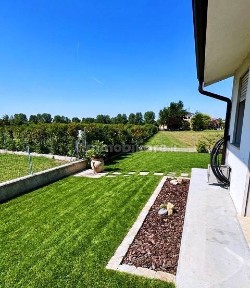 Villa bifamiliare, nuova, 110 m², Centro, Badia Polesine