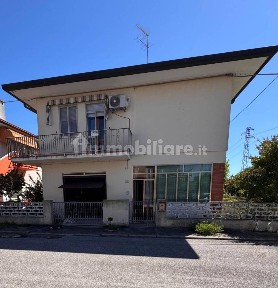 Villa unifamiliare via Londra 17, Ca' Tiepolo, Porto Tolle