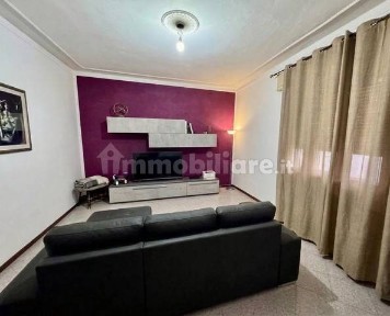 Villa bifamiliare, buono stato, 202 m², Centro, Badia Polesine