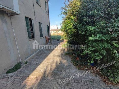 Villa all'asta via Arzaron 23, Lendinara