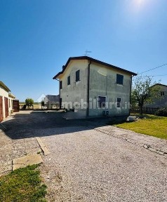 Villa unifamiliare via Trento 24, Porto Tolle