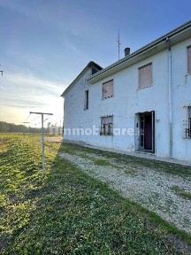 Villa bifamiliare, buono stato, 180 m², Centro, Badia Polesine